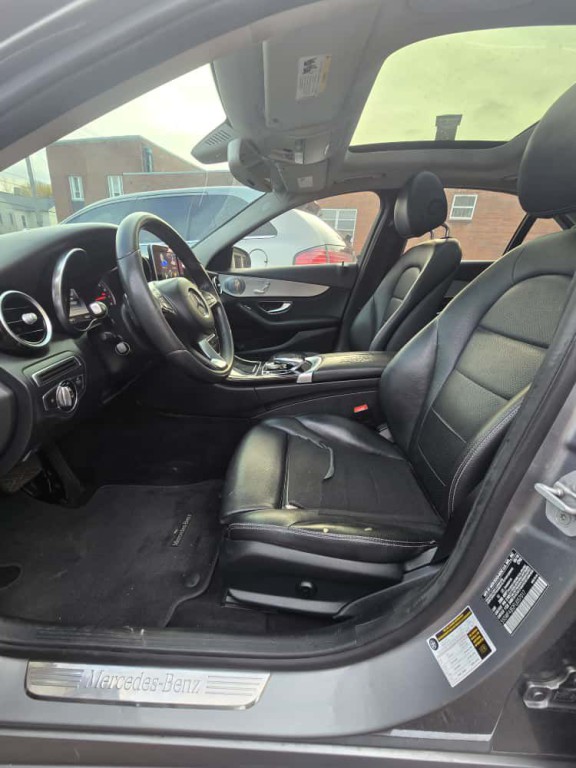 2015 Mercedes-Benz C-Class Image 4