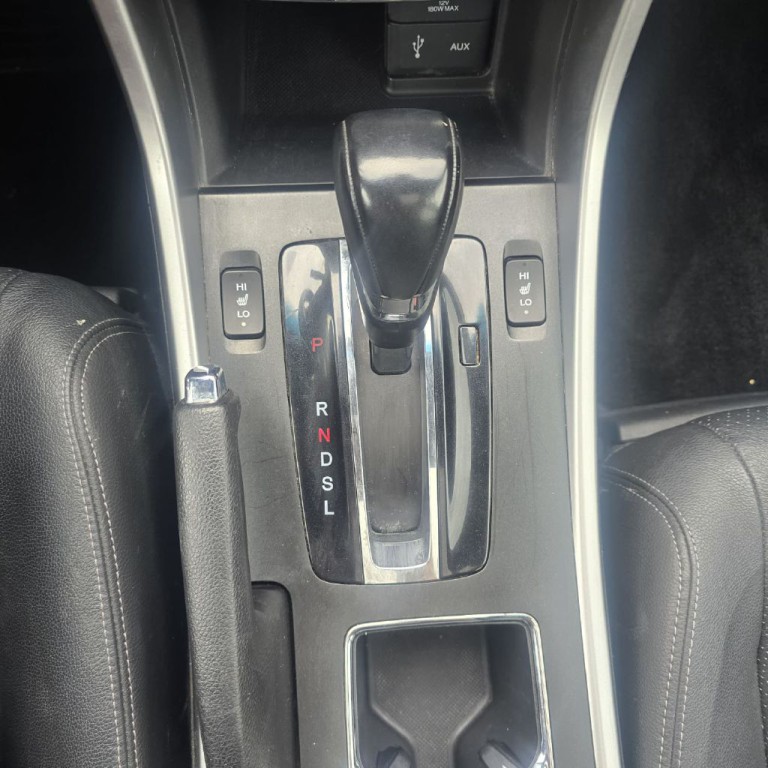 2013 Honda Accord Image 8