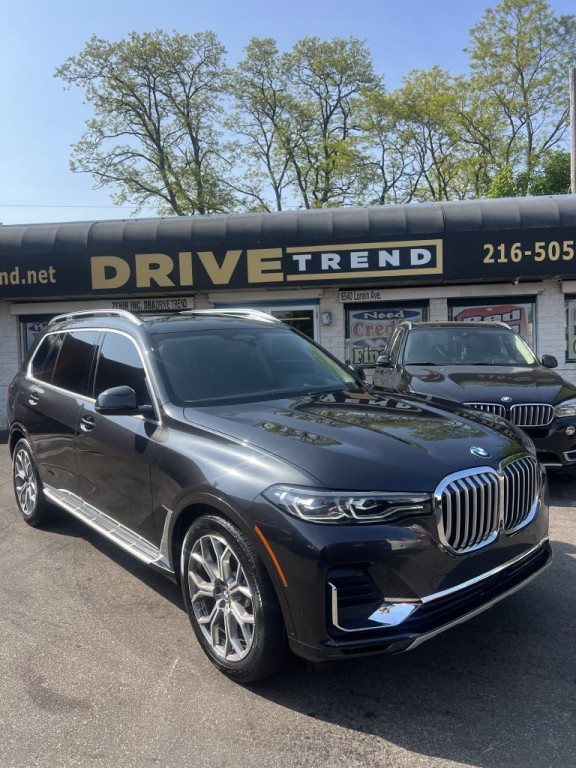 2019 BMW X7 Image 1