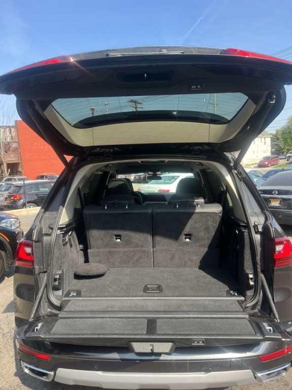 2019 BMW X7 Image 8