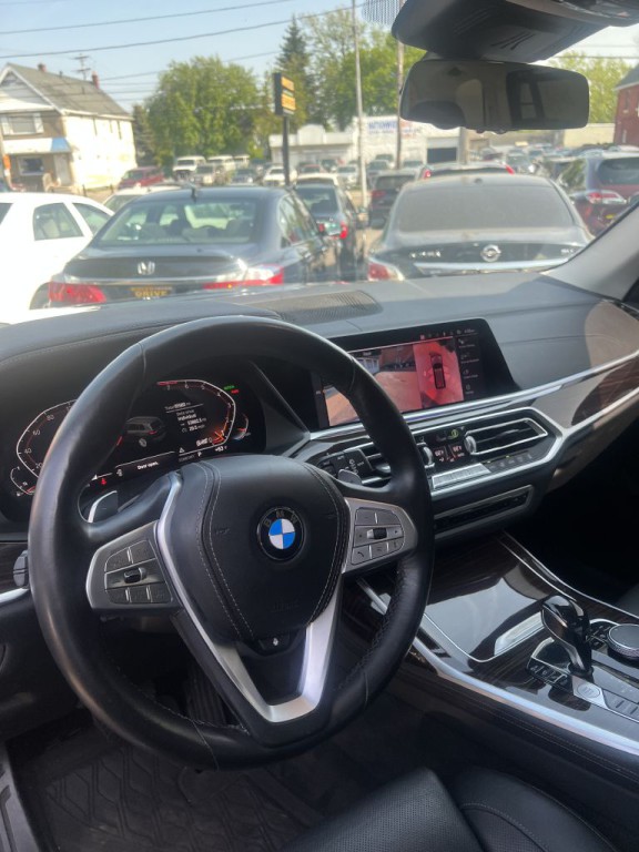 2019 BMW X7 Image 10
