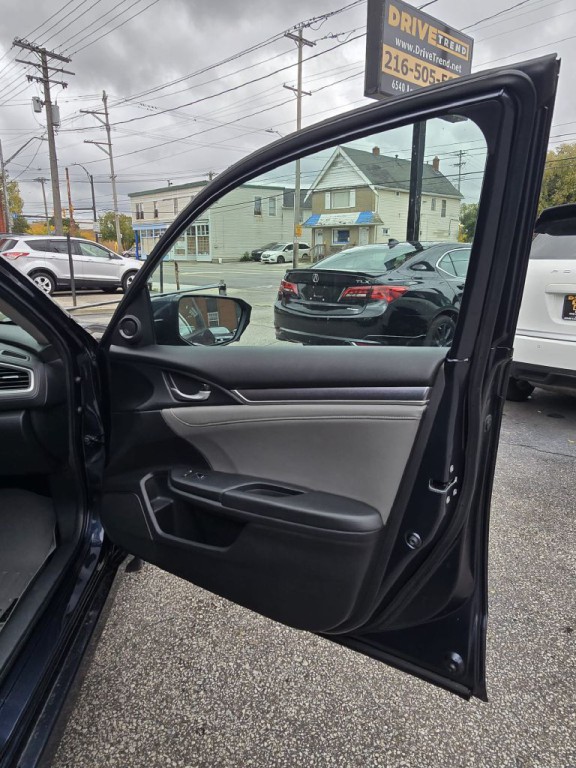 2016 Honda Civic Image 12