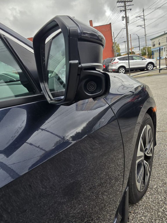 2016 Honda Civic Image 16