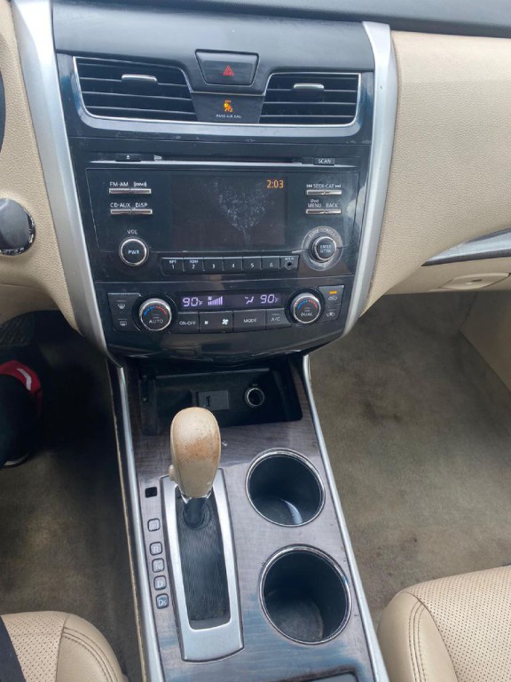 2013 Nissan Altima Image 8