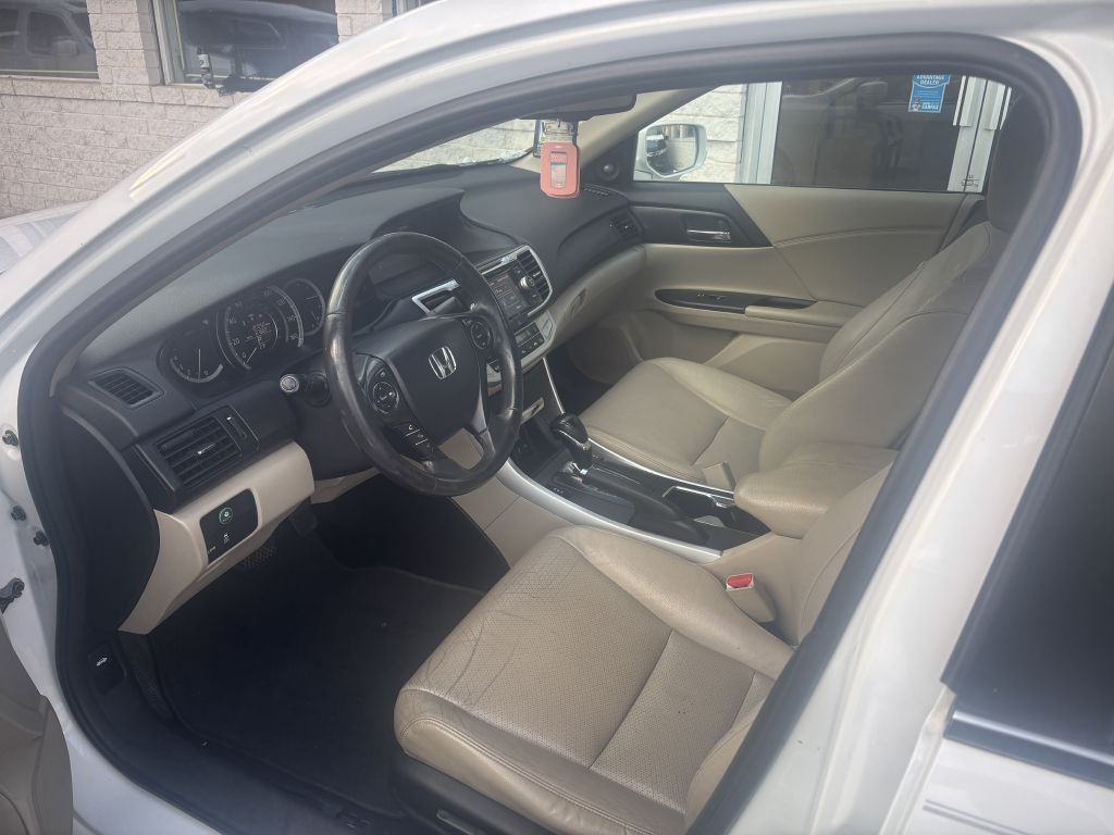 2014 Honda Accord Image 9
