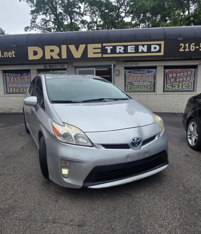 2012 Toyota Prius Image 2