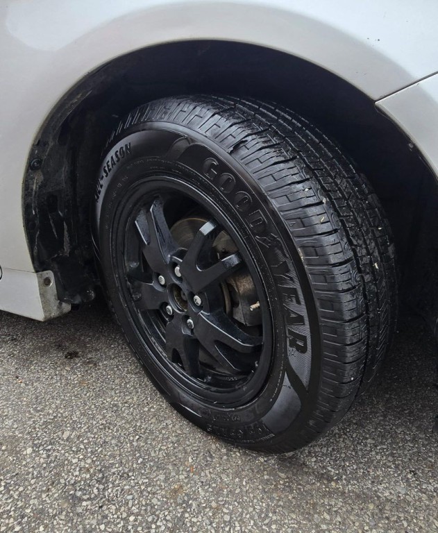 2012 Toyota Prius Image 5