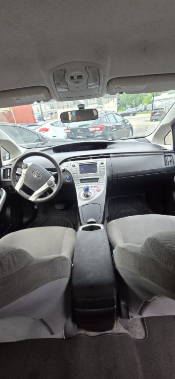 2012 Toyota Prius Image 8