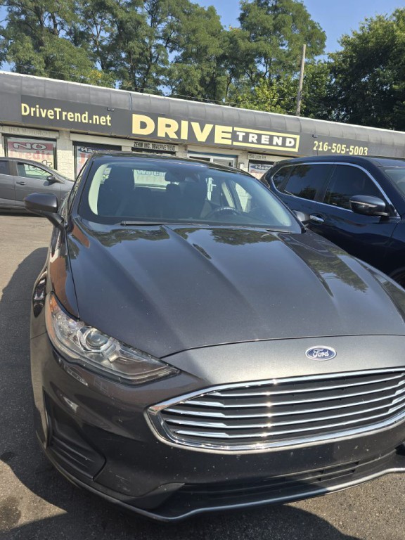 2019 Ford Fusion Image 2