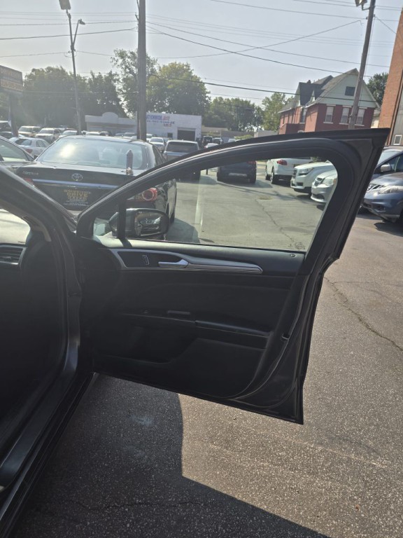 2019 Ford Fusion Image 6