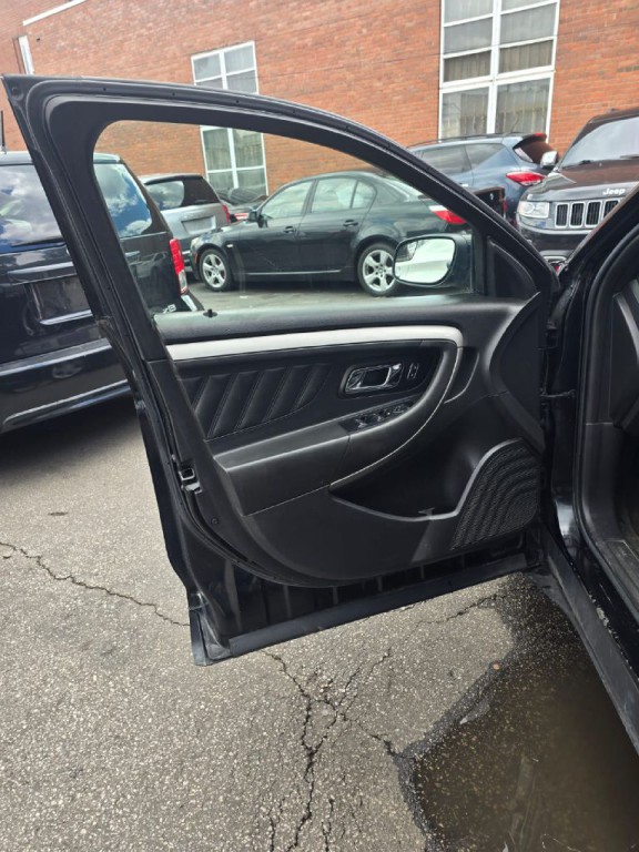 2013 Ford Taurus Image 4