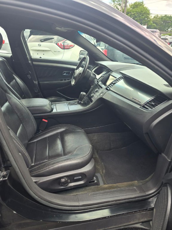 2013 Ford Taurus Image 10