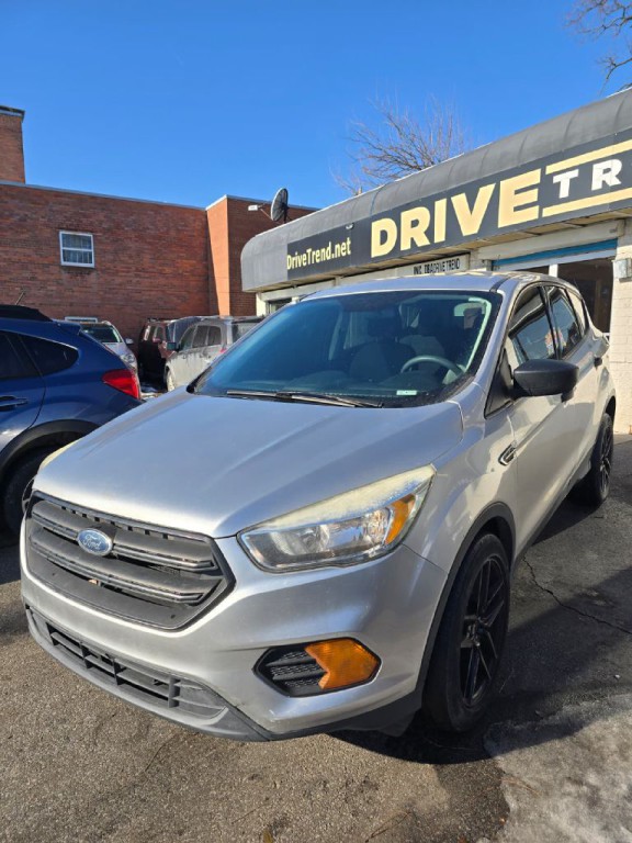 2017 Ford Escape Image 1