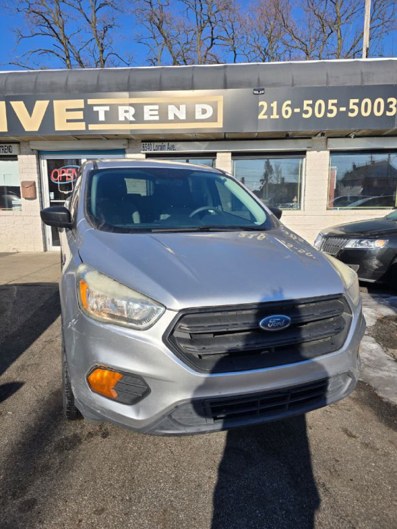 2017 Ford Escape Image 2
