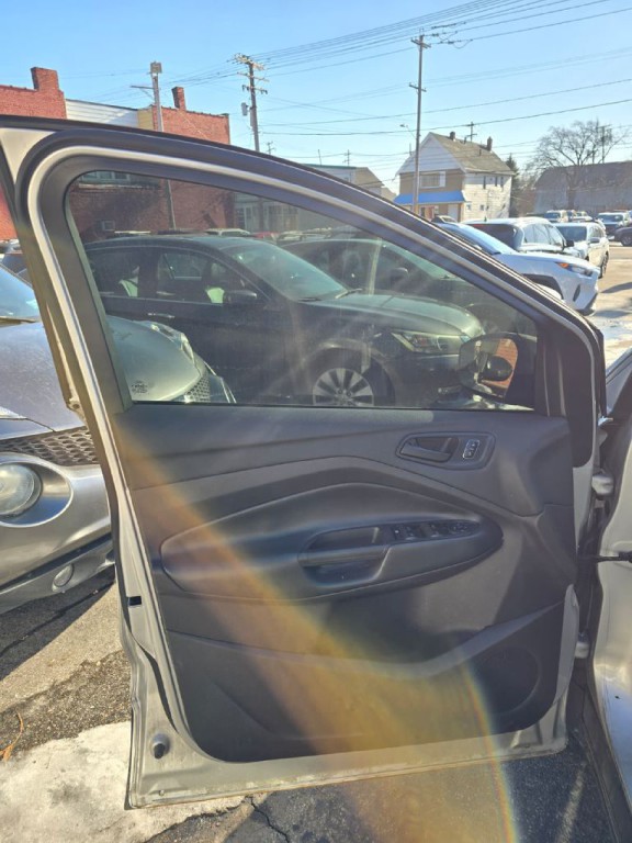 2017 Ford Escape Image 17