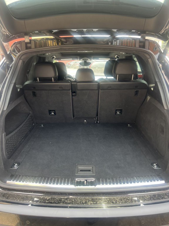 2016 Porsche Cayenne Image 9