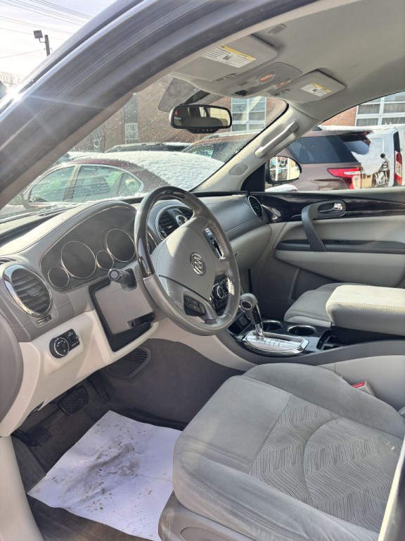 2017 Buick Enclave Image 4