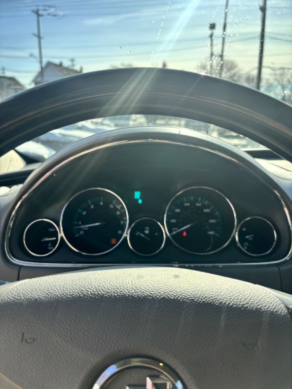 2017 Buick Enclave Image 5