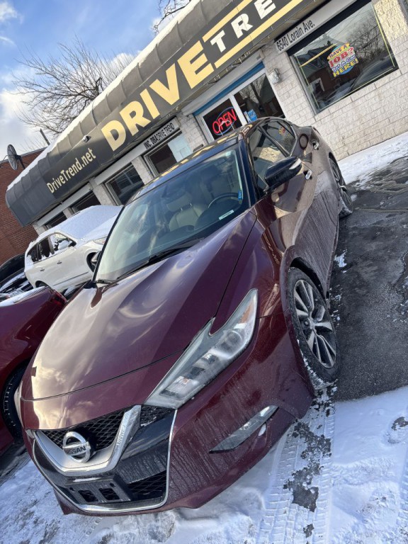2017 Nissan Maxima Image 2