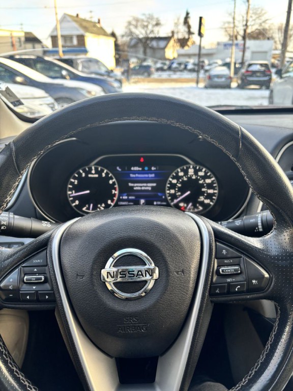 2017 Nissan Maxima Image 7