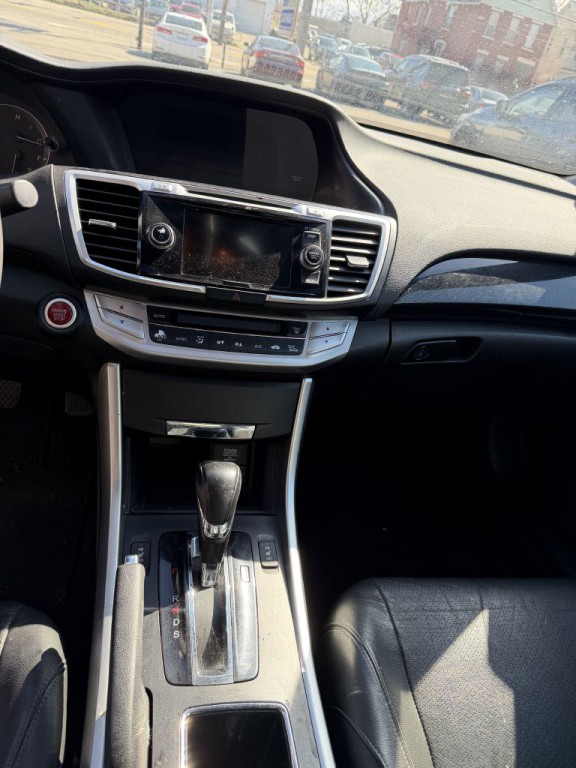 2015 Honda Accord Image 6