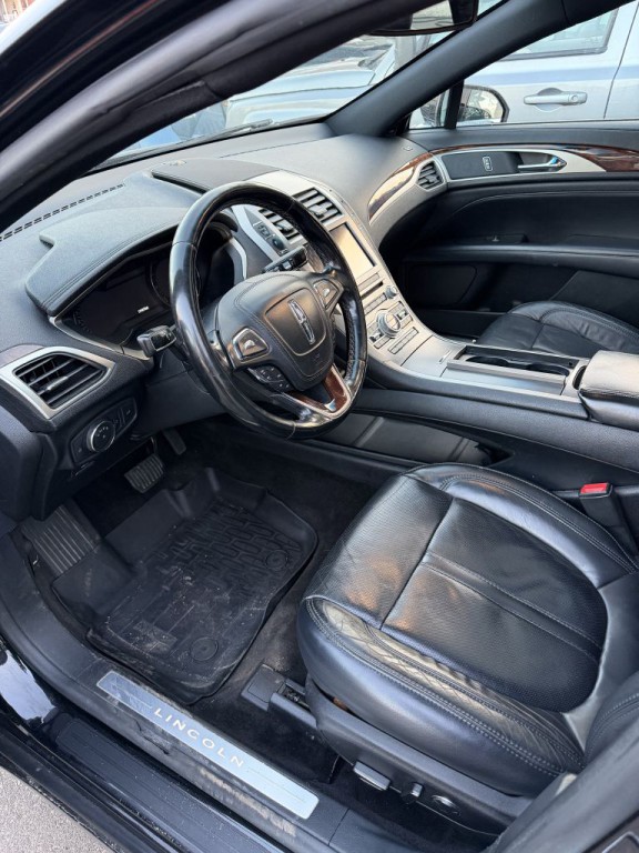 2017 Lincoln MKZ Image 4