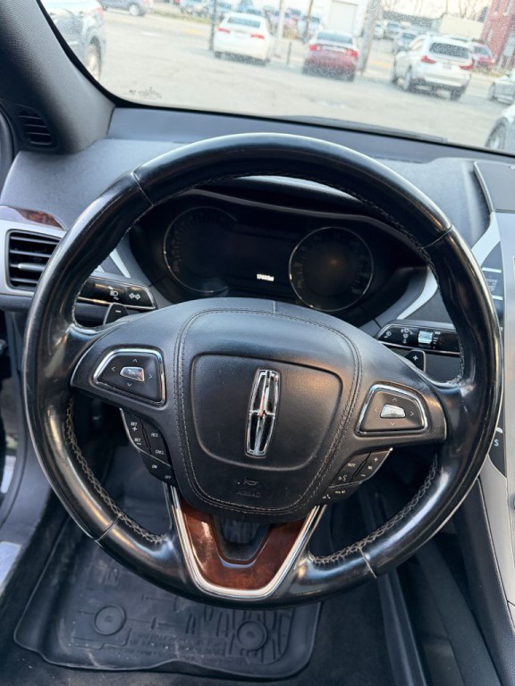 2017 Lincoln MKZ Image 5