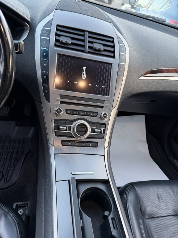 2017 Lincoln MKZ Image 6