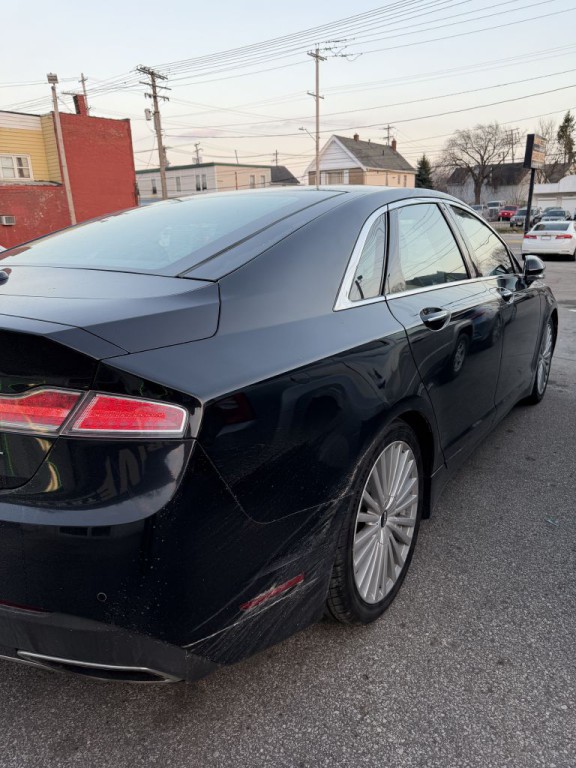 2017 Lincoln MKZ Image 9