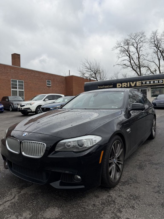 2012 BMW 5 Series Image 1