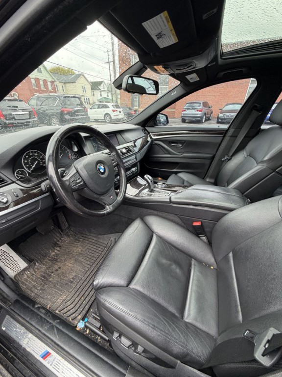 2012 BMW 5 Series Image 4