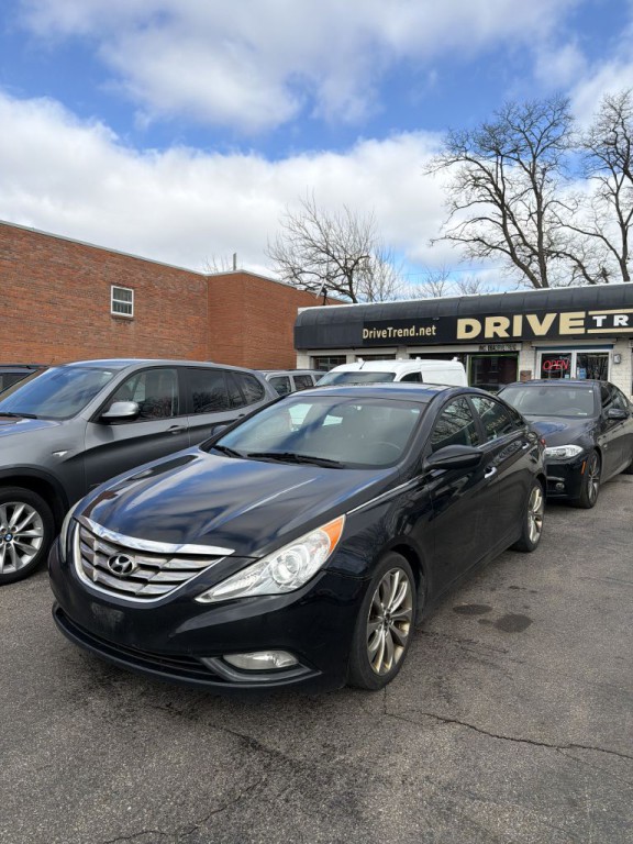 2013 Hyundai Sonata Image 1