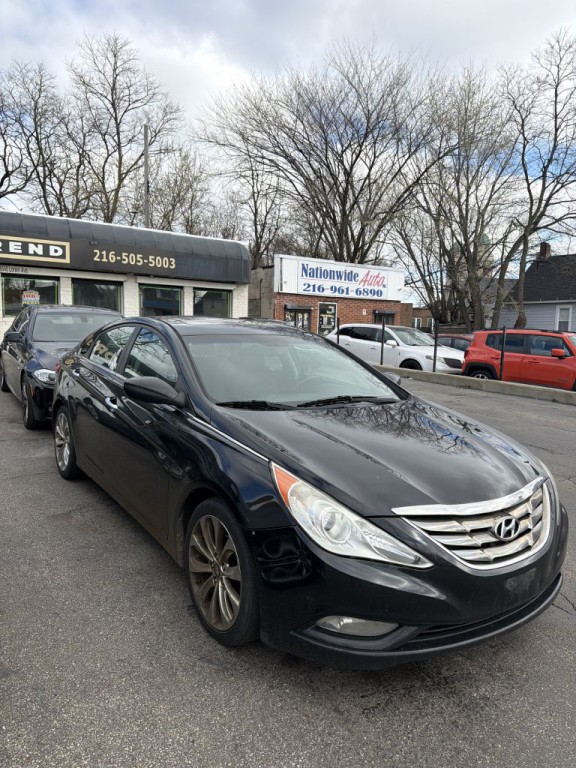 2013 Hyundai Sonata Image 3