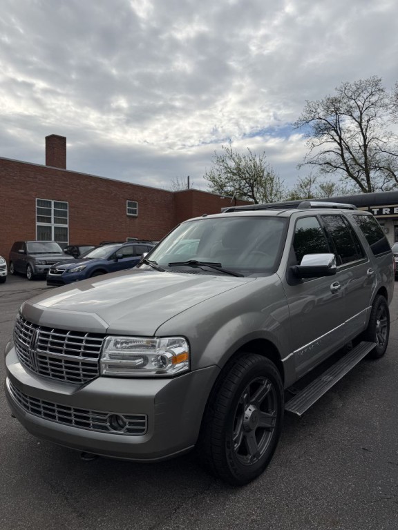 2008 Lincoln Navigator Image 1