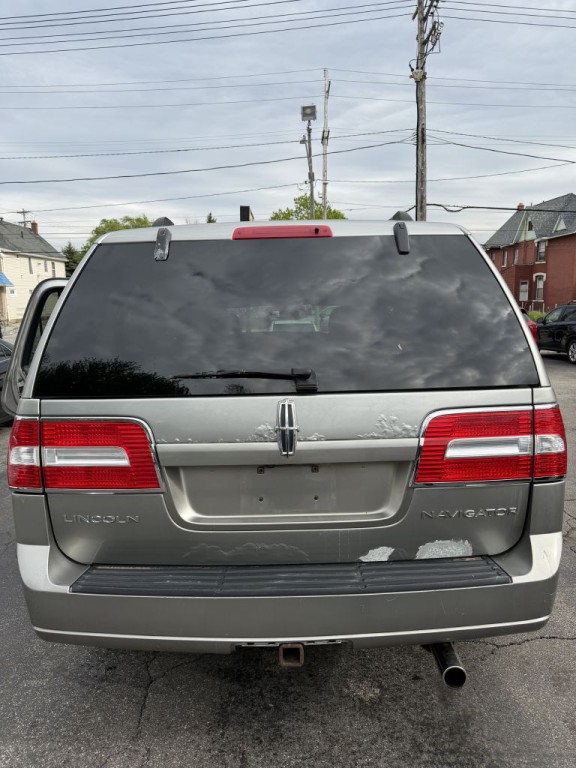 2008 Lincoln Navigator Image 9