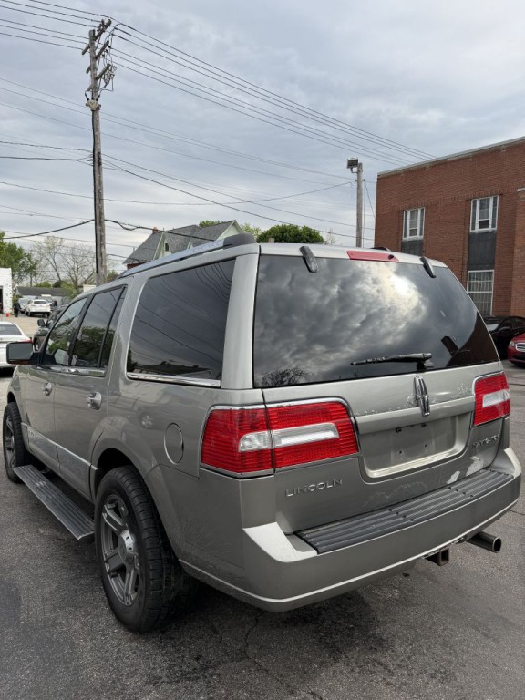 2008 Lincoln Navigator Image 10
