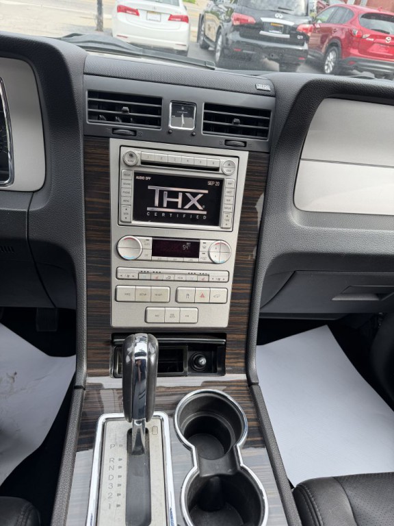 2008 Lincoln Navigator Image 11