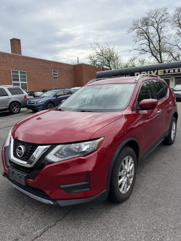 2017 Nissan Rogue Image 1