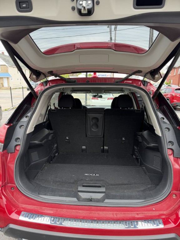 2017 Nissan Rogue Image 6