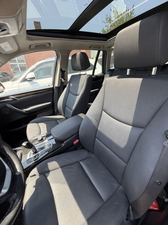 2017 BMW X3 Image 5