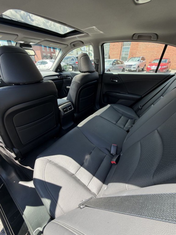 2013 Honda Accord Image 8