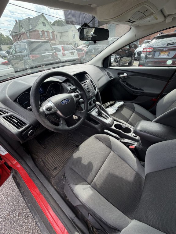 2012 Ford Focus Image 4
