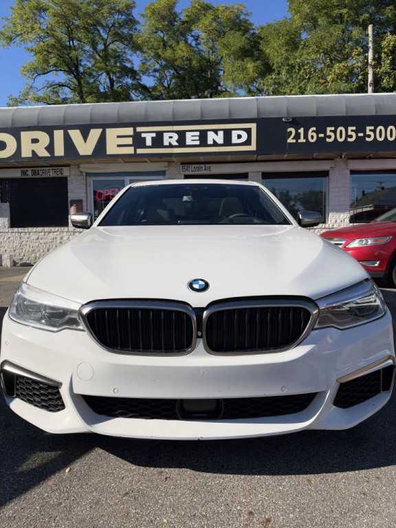 2018 BMW 5 Series Image 2