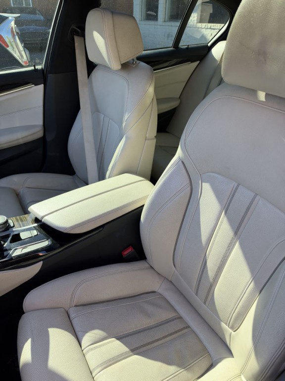 2018 BMW 5 Series Image 5