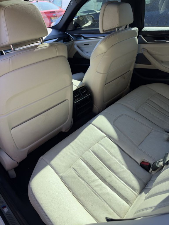 2018 BMW 5 Series Image 6