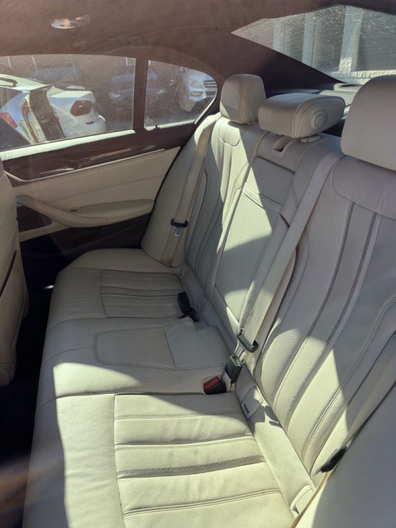 2018 BMW 5 Series Image 7