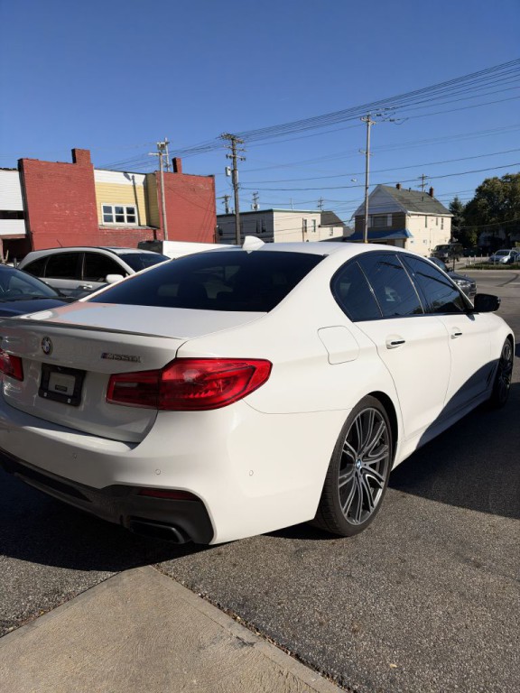 2018 BMW 5 Series Image 10