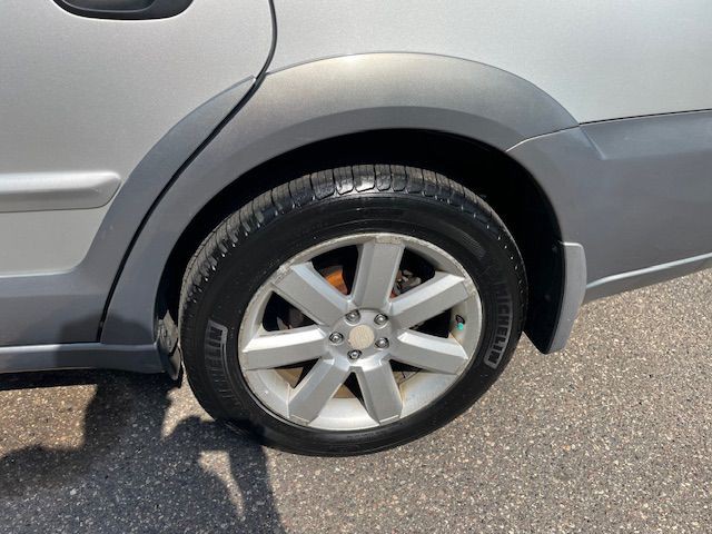 2006 Subaru Outback Image 9
