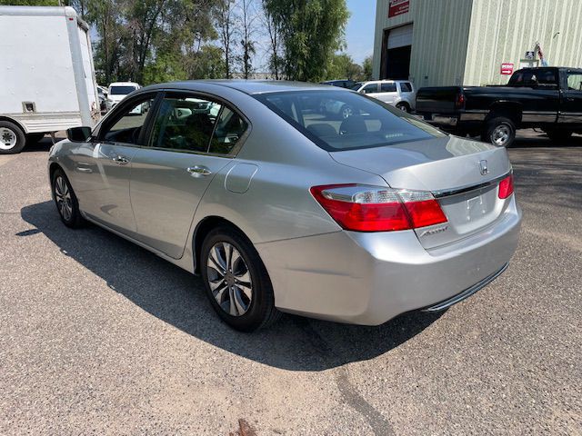 2013 Honda Accord Image 2