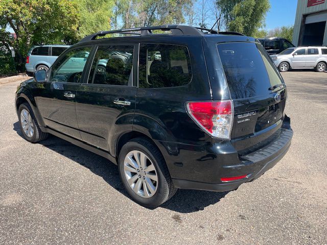 2013 Subaru Forester Image 2
